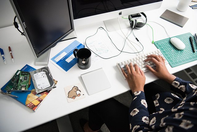 How does it work - posting a coding job? - Stock photo licensed from #WOCinTech